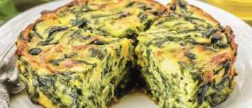 El budín de acelga es una opción deliciosa y saludable para cualquier comida del día.