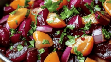 Una refrescante ensalada llena de sabores únicos, perfecta para cualquier ocasión.