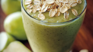 Disfruta de un delicioso y saludable licuado ideal para comenzar el día.