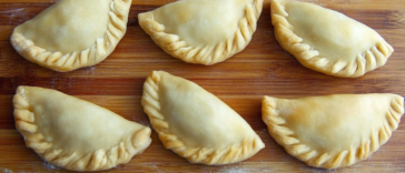 La masa para empanadas es versátil y perfecta para cualquier relleno que imagines.