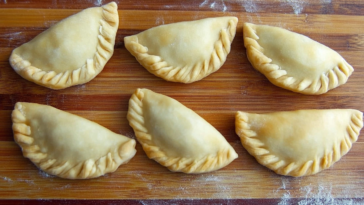 La masa para empanadas es versátil y perfecta para cualquier relleno que imagines.