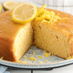 Un bizcocho de limón es el postre perfecto para cualquier ocasión, fresco y delicioso.