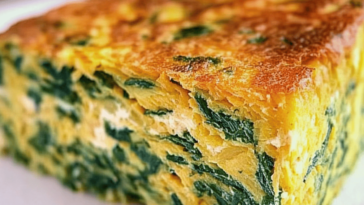 El budín de acelga es una opción deliciosa y nutritiva, perfecta para cualquier comida.