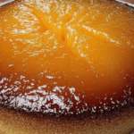 Disfruta de un delicioso budín de mandarina, perfecto para cualquier ocasión y fácil de preparar.
