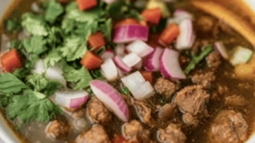 Disfruta de esta deliciosa carne en su jugo que deleitará a todos en la mesa.