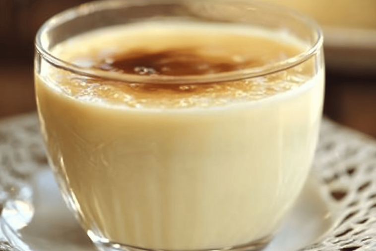 La leche asada es un postre clásico y delicioso que encanta a todos con su textura suave.