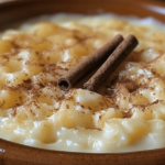 La mazamorra criolla es un postre tradicional argentino, cremoso y reconfortante, ideal para disfrutar en cualquier ocasión.