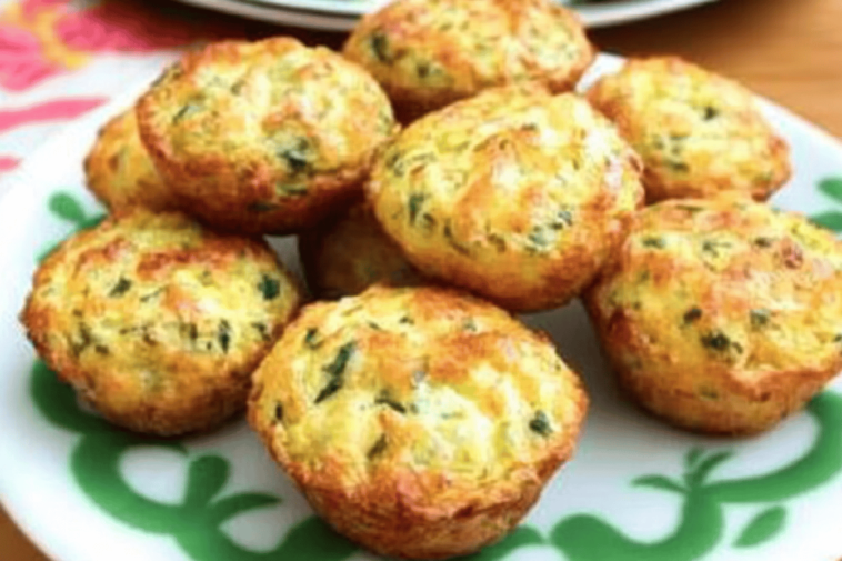 Disfruta de unos muffins saludables y llenos de proteínas, perfectos para cualquier hora del día.