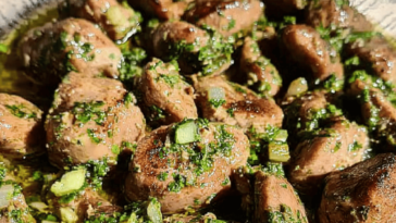 Descubre una receta deliciosa y auténtica de riñones a la provenzal que sorprenderá a tu familia.