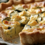 Disfruta de esta deliciosa tarta de zapallitos, ideal para cualquier comida y fácil de preparar.