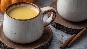 Descubre el delicioso sabor del atole de calabaza, perfecto para consentirte en cualquier momento. 🎃🥛