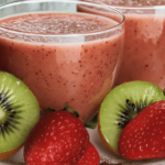 Un batido delicioso y refrescante que combina fresas y kiwis. Perfecto para cualquier momento del día. 🍓🥝