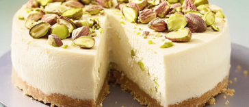 Este cheesecake de pistacho es un deleite cremoso que impresiona en cualquier ocasión. 🤤🎉
