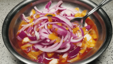 Este encurtido le dará un toque delicioso y picante a tus platillos. Perfecto para acompañar. 🌶️🧅