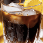 Descubre cómo hacer la refrescante bebida del verano. ¡Perfecta para disfrutar bajo el sol! ☀️🍹