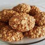 Disfruta de estas deliciosas galletas saludables que combinan avena y manzana. Perfectas para cualquier momento. 🍏🍪