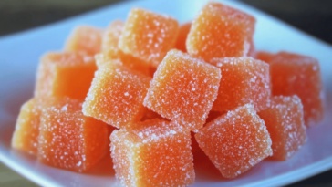 ¡Disfruta de estas gominolas caseras! Son fáciles de hacer y deliciosas. 🍊🌟