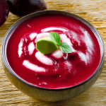 Descubre una deliciosa crema que sorprende por su sabor y color. Perfecta para cualquier ocasión. 🍽️🌈